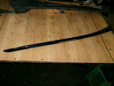 Peugeot 3008 i молдинг стекло правая перед фото №1