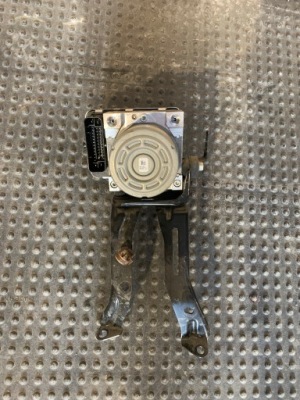 Насос abs subaru xv crosstrek 2018- usa фото №1