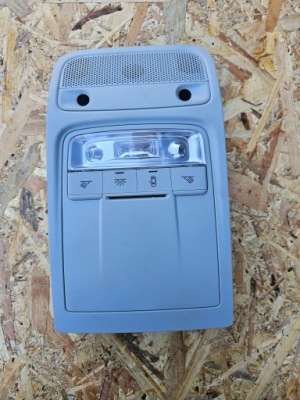 Лампа потолочный освещение audi q3 8x0947135ag фото №1