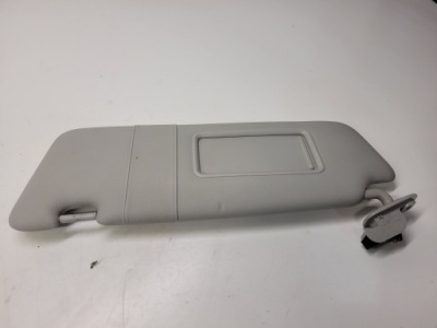 Защита солнцезащитная audi a3 8p lift 8p0857551 фото №1