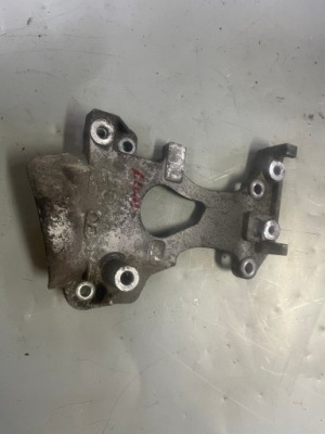 Кронштейн двигателя honda accord viii 2.0vtec r20a3 фото №1