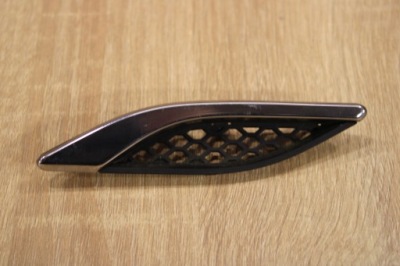 Накладка заглушка решітка крила правий перед maserat ghibli 13- фото №1