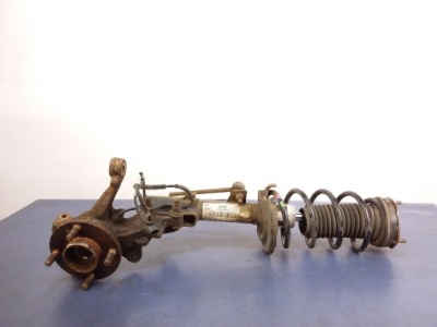 Fiesta mk7 1.25 поворотный кулак mcperson перед правый фото №1