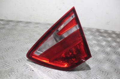 Лампа права задня w кришка багажника seat toledo iv фото №1