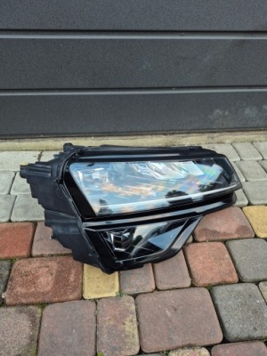 Лампа передняя правая фара перед 57b941016f skoda karoq 2017- фото №1