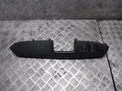 Подлокотник левый дверь audi a4 b6 2.4 v6 фото №1