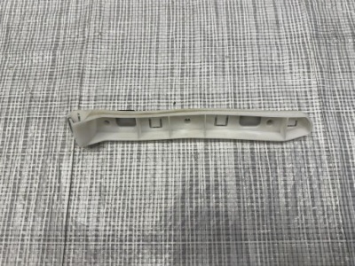 Направляющая крыла fiat 600 52217798 фото №1