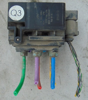 Распределитель подвеска porsche cayenne i 4x4 eu фото №1