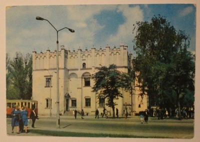 PABIANICE. Późnorenesansowy zamek z XVI w. - obecnie Muzeum Regionalne