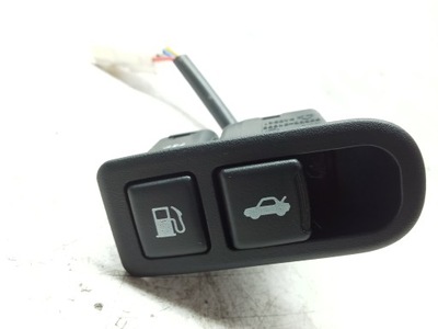 Hyundai genesis coupe переключатель бака багажника фото №1