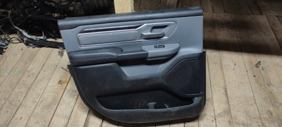 Обшивка обивка дверь левый задняя dodge ram 1500 2019- фото №1