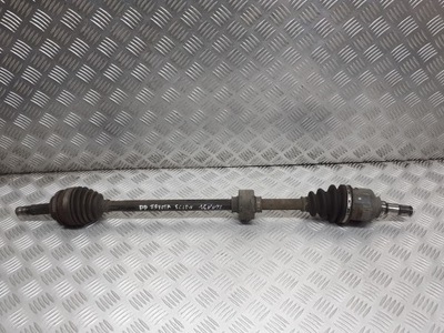 Привідний вал права довга toyota scion фото №1