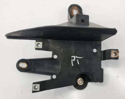 Кронштейн асистент правий задня porsche cayenne ii 7p5 фото №1