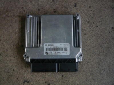 Бортовий комп'ютер блок керування двигуна 0281016068 bmw serii 1 e87 e81 фото №1