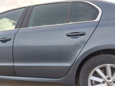 Skoda superb ii lift sedan двері лівий задня задні lf7y f6f6 фото №1