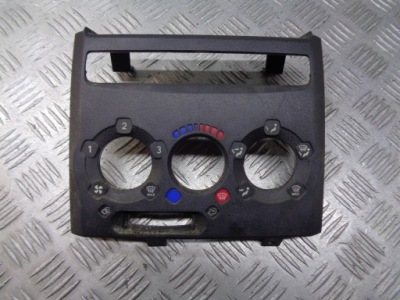 Панель консоли центральной peugeot boxer фото №1