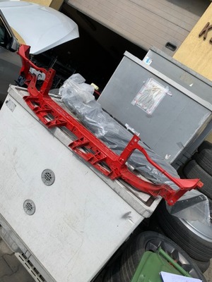 Pas перед dodge challenger 15-23r фото №1