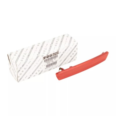 Відбивач бампера задній праві alfa romeo 159 фото №1