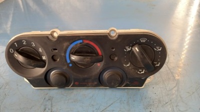 Панель кондиционера ford fiesta 1.3b 03r фото №1