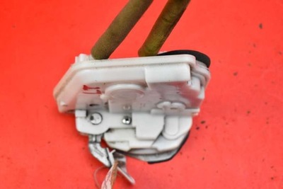 Замок дверь левый задняя задний mazda 2 ii de 5d hb 07-10 фото №1