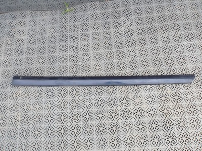 Молдинг двері права передня перед vw passat b8 фото №1