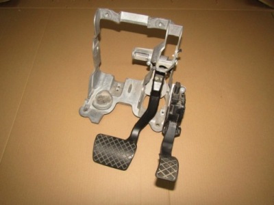 Audi a4 b8 8k0 a5 8t педаль газа тормоза педали фото №1