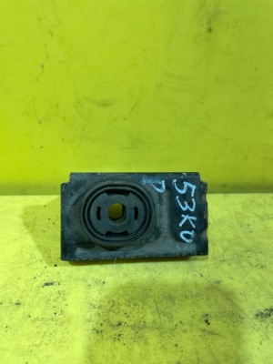 Alfa romeo giulietta кронштейн радиатора правый фото №1