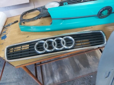 Решітка радіатора, решітка радіатора audi a4 фото №1