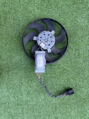 Touareg 1 audi q7 3.0 tdi вентилятор радіатора фото №1