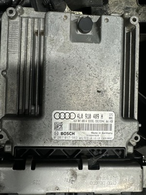 БЛОК УПРАВЛЕНИЯ AUDI Q7 0281017983 4L0910409H EDC17CP44