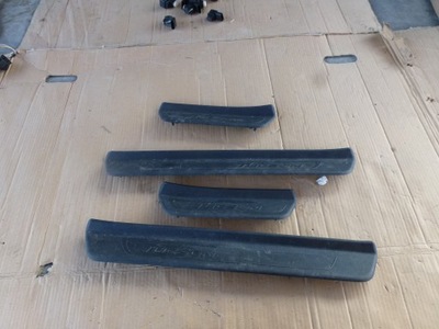 Hyundai оригинальный номер 85883-d7000 накладка порог фото №1