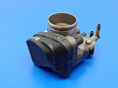 Audi a3 8l,fl дросельна заслінка 06a133062a фото №1