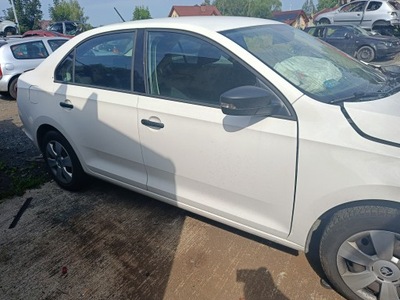 Skoda rapid liftback поріг блок двигуна правий 2016 фото №1