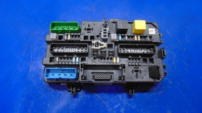 Коробка запобіжників 1.9cdti astra iii h gtc 04-10 rok фото №1