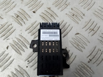 Lincoln mkx 2018 модуль заряджання usb gu5t-19j211-aa фото №1