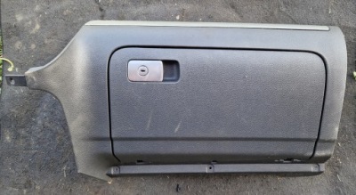 Чорний бардачок пасажира golf 5 1k1857290 фото №1