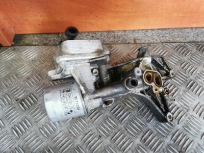 Основа фільтра оливи vw оригінальний номер 1.2 tsi 03f903143h фото №1