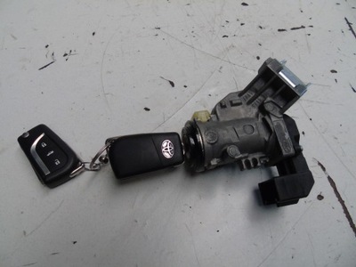 Toyota auris ii e18 lift замок запалювання + 2 x ключ pilot 45020-0206 фото №1