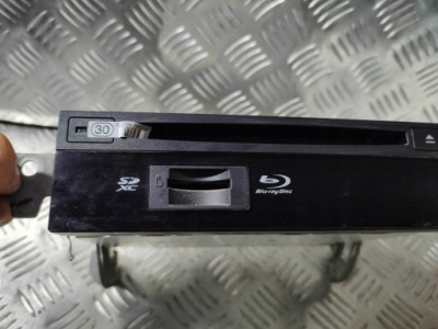 Toyota sienna 2017 рестайлінг  blu-ray програвач рестайлінг фото №1