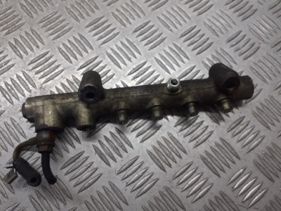 Молдинг впрыскная opel astra h 1.7 cdti 00501l3 фото №1