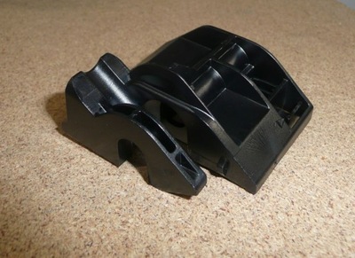 Клипса капот c c5 iii фото №1