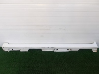 Toyota verso 09-16 молдинг порог левая накладка цвет 040 фото №1