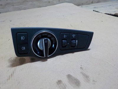 Hyundai i40 переключатель света 93300-3z100 фото №1