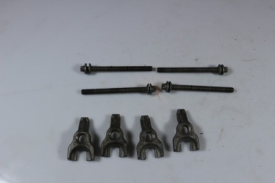 Bmw n47 опоры кронштейн форсунок фото №1