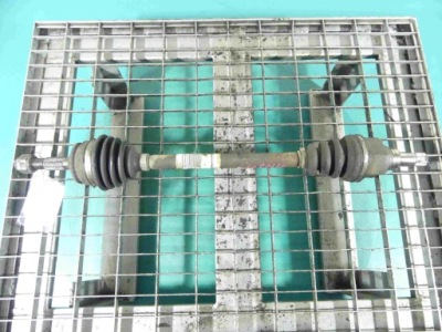 Приводной вал левая peugeot 301 1.2 12v 72km механическая коробка передач фото №1