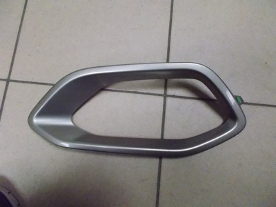 Рамка решётка бампера перед левая citroen c4 iii 9834726880 фото №1