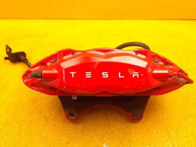 Tesla model s суппорт тормозной левый перед передний фото №1
