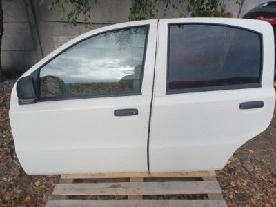 Fiat panda ii lift двері лівий задня білий фото №1