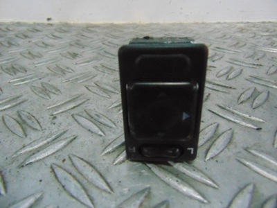 Subaru forester выключатель --- зеркало фото №1