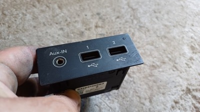 Renault arkana роз'єм usb 280231553r фото №1
